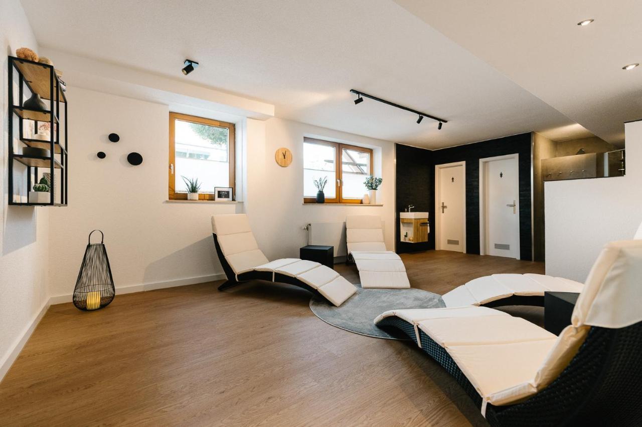 Moderne 2 Zi.-Fewo Blackforest Art Barrierefrei Naehe Freiburg Simonswald Extérieur photo